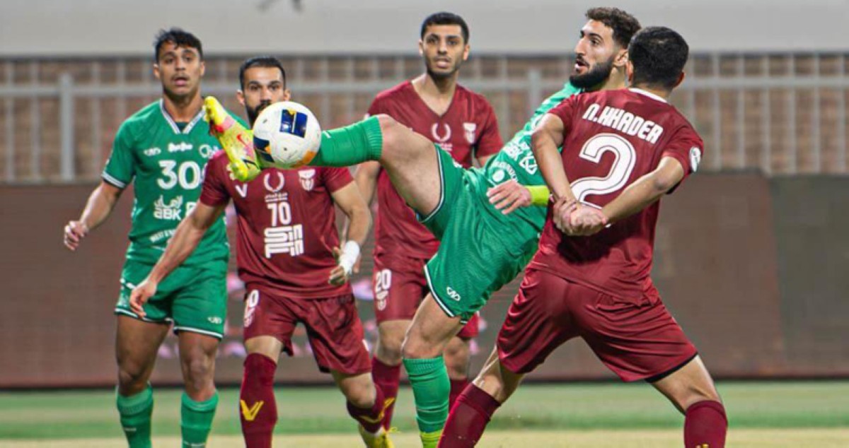 'الأخضر…-طاح-بالجليب'