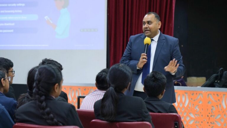 'كي-بي-إم-جي'-في-الكويت-تطلق-حملة-'كن-آمناً-على-الإنترنت'-لعام-2025-مستهدفة-10,000-طالب-في-الكويت