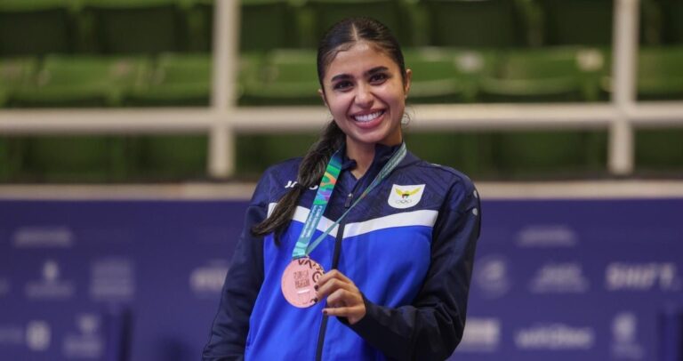 'أزرق-الكاراتيه'-يتألق-بدورة-ألعاب-التضامن-الإسلامي