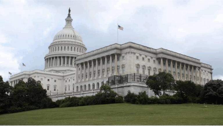 مجلس-النواب-الأميركي-يقر-مشروع-قانون-لإنهاء-أطول-إغلاق-حكومي-في-تاريخ-الولايات-المتحدة