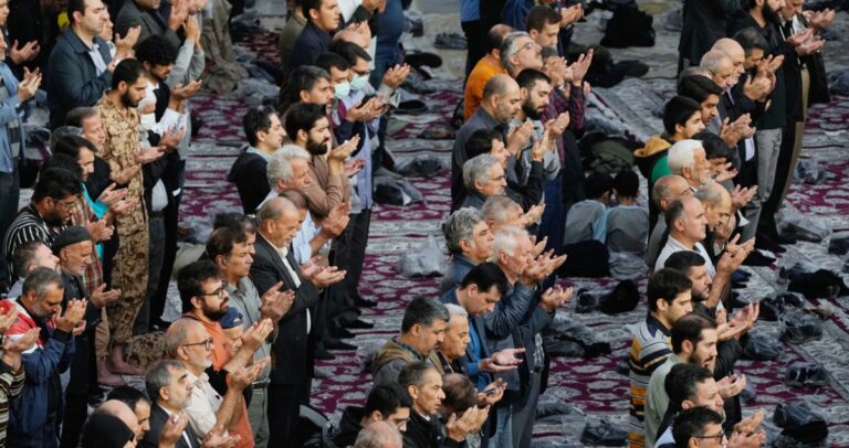 إيران-تختطف-ناقلة-نفط-خلال-عبورها-مضيق-هرمز…-وأميركا-تراقب!