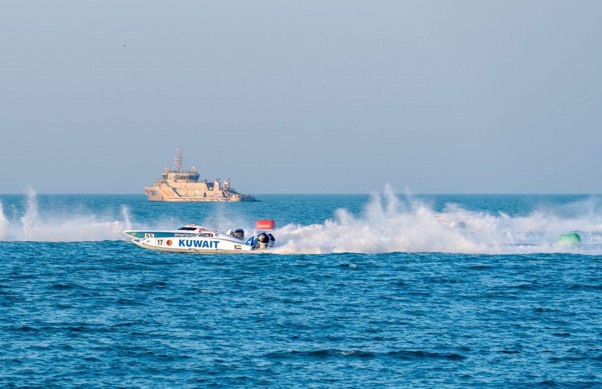 انطلاق-الجولة-الثانية-من-بطولة-العالم-للزوارق-السريعة-في-الكويت