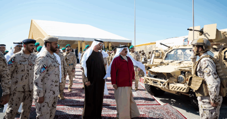 ملك-البحرين-ورئيس-الإمارات-يشهدان-التمرين-العسكري-المشترك-'ربدان-شويمان'