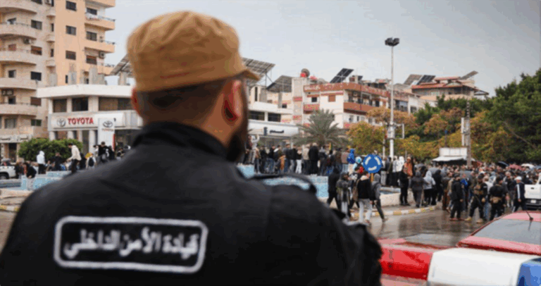 حمص-والساحل-تطالبان-بـ'اللامركزية'-…-وشبح-تقسيم-سورية-يلوح-في-الأفق!