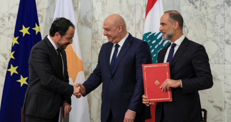 لبنان-وقبرص-يوقعان-اتفاقية-ترسيم-الحدود-البحرية