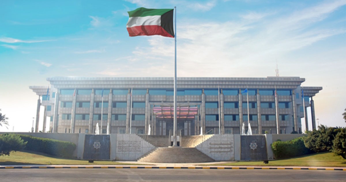 'الداخلية':-ضبط-مواطن-يروج-أمولاً-مجهولة-المصدر-عبر-مواقع-التواصل-الاجتماعي