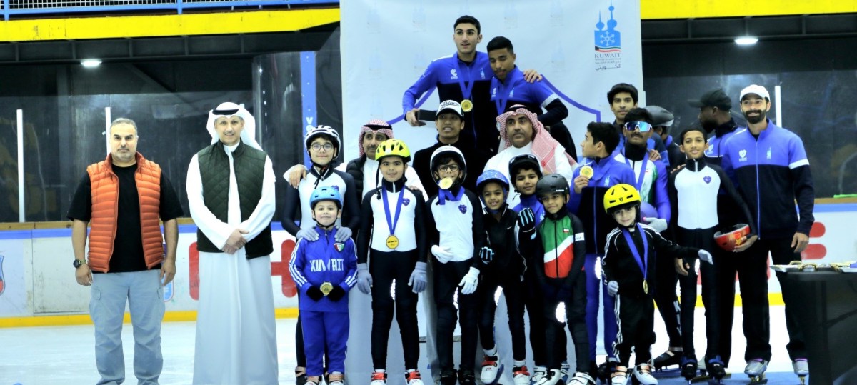 20-لاعباً-شاركوا-في-بطولة-التزلج-السريع-على-الجليد