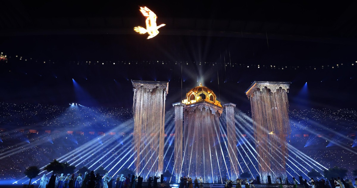 'البيت'…-جمع-العرب-في-افتتاح-باهر