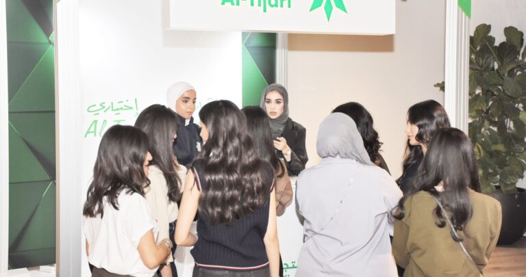 'التجاري'-راعٍ-بلاتيني-لـ-'brev-x-thabbit'