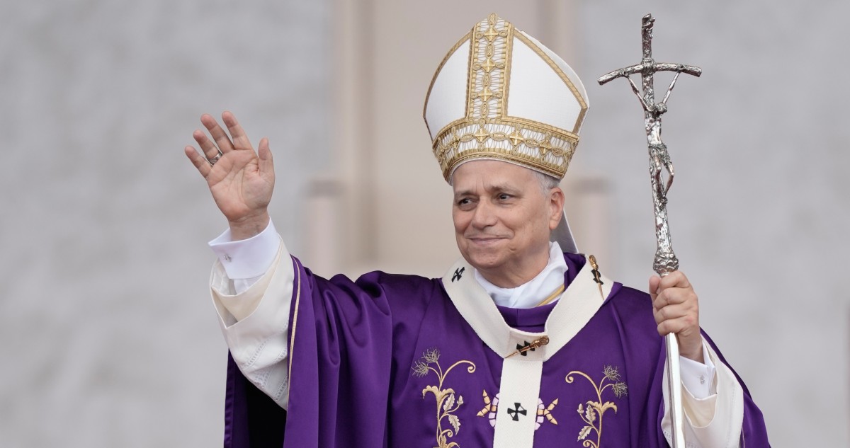 البابا-يغادر-لبنان-ويحيي-طرابلس-والبقاع-ويدعو-لوقف-القتال