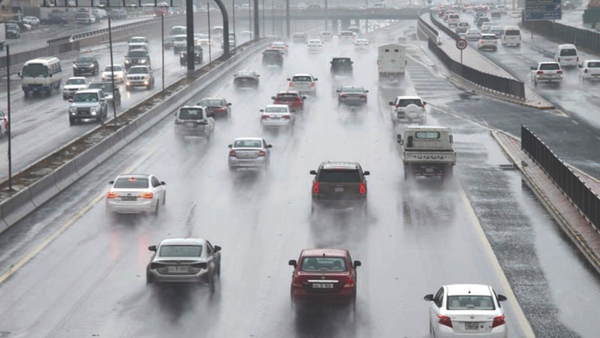 'الداخلية'-تدعو-قائدي-المركبات-للالتزام-بإرشادات-السلامة-المرورية-خلال-هطول-الأمطار