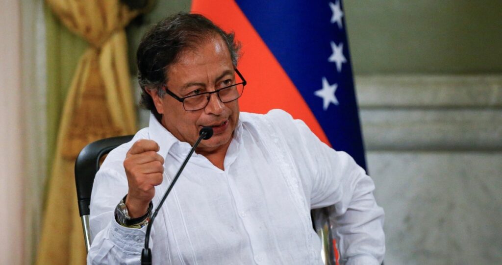 رئيس-كولومبيا-يعلن-نجاته-من-محاولة-اغتيال-ويكشف-تفاصيل-الحادثة