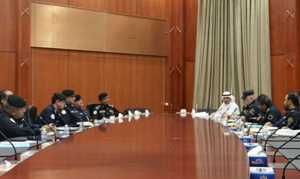 'الجمارك'-و'الداخلية'-تبحثان-رفع-الجاهزية-وتطوير-العمل-في-المطار-والمنافذ-البرية