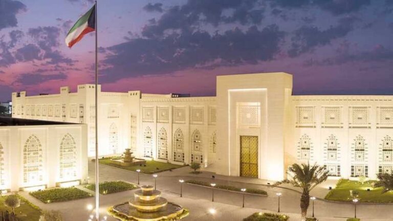 الكويت تدين استهداف قوات الاحتلال لمنشآت عسكرية في سورية