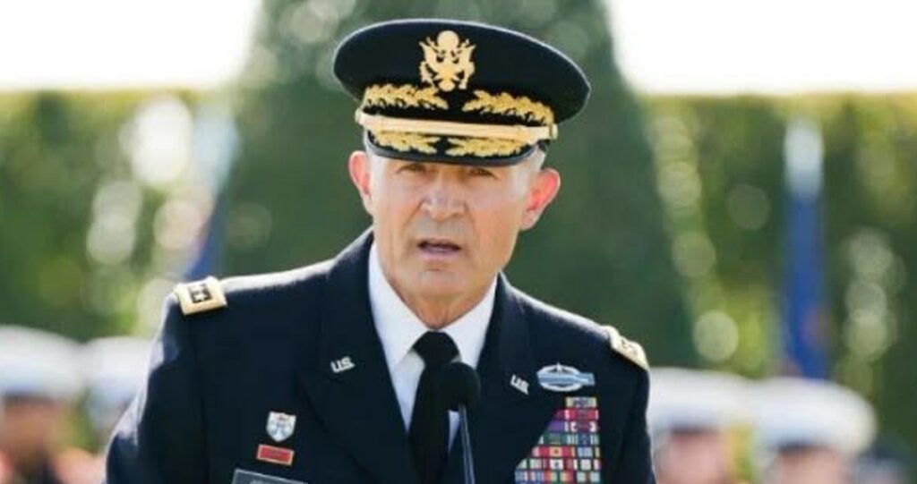 'البنتاغون':-عزل-رئيس-أركان-الجيش-وإحالته-على-التقاعد-فوراً