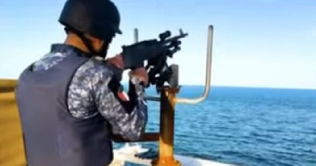 المنصوري:-جاهزية-خفر-السواحل-لتأمين-المياه-الإقليمية