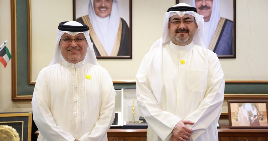 محافظ-العاصمة-وسفير-البحرين-استعرضا-علاقات-البلدين