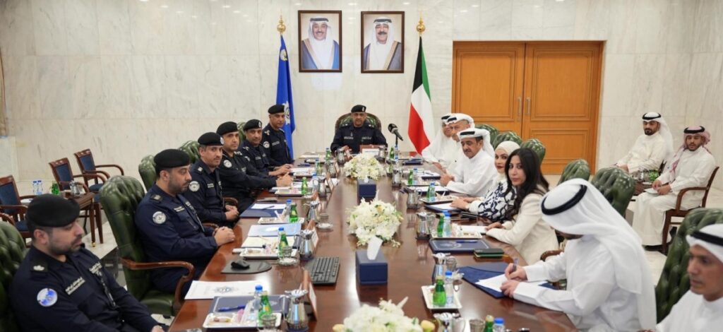 وكيل-'الداخلية'-ناقش-مع-'وكلاء-السيارات'-تعزيز-التعاون-وتطوير-الربط-الإلكتروني-لتسهيل-إنجاز-المعاملات-المرورية