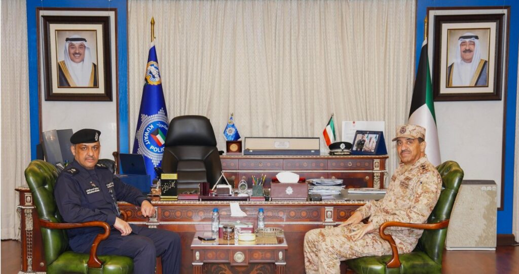وكيل-«الداخلية»-ورئيس-«الأركان»-يبحثان-تعزيز-التكامل-ودعم-المنظومة-الأمنية-ورفع-مستوى-الجاهزية