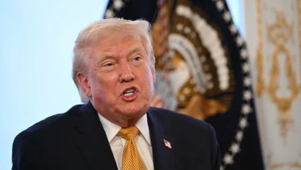 ترامب:-لا-ضغوط-لإبرام-اتفاق-مع-إيران…-والحصار-يدمرها-ويكلفها-500-مليون-دولار-يومياً